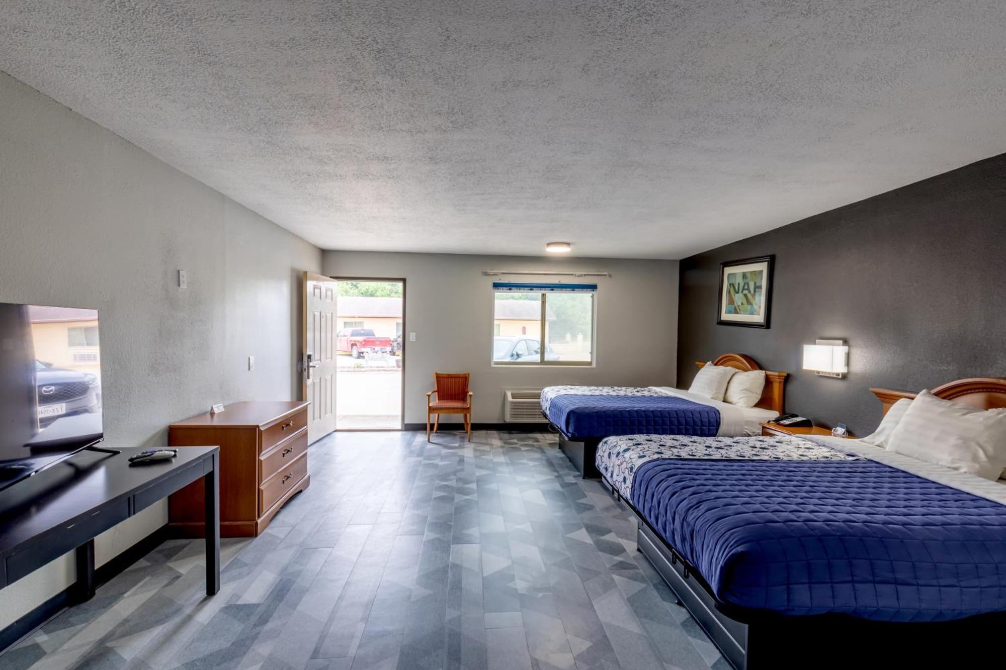 Freer Executive Inn And Studios 외부 사진