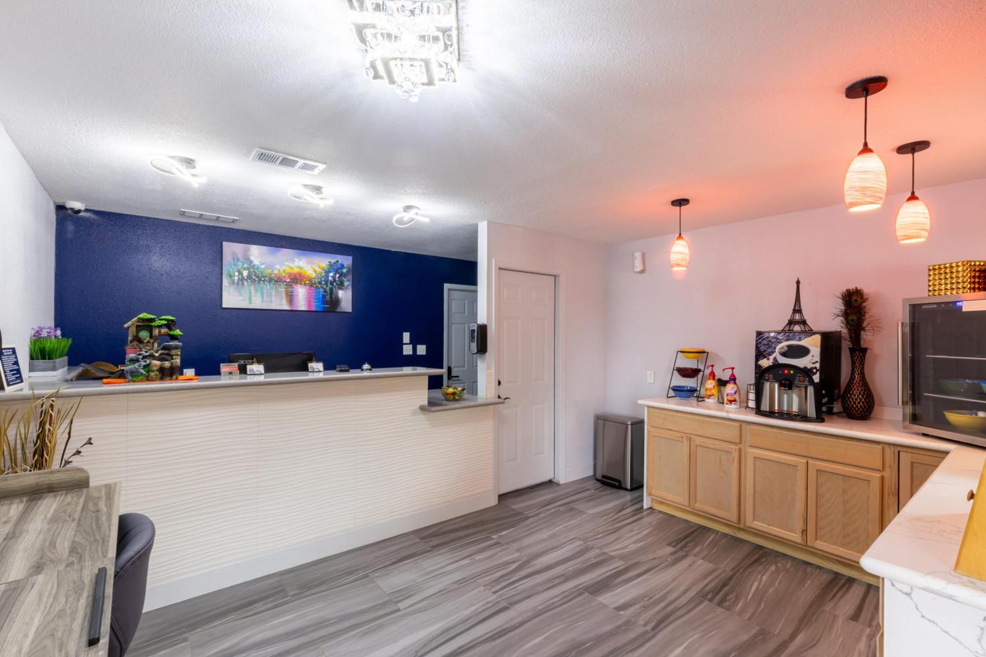 Freer Executive Inn And Studios 외부 사진