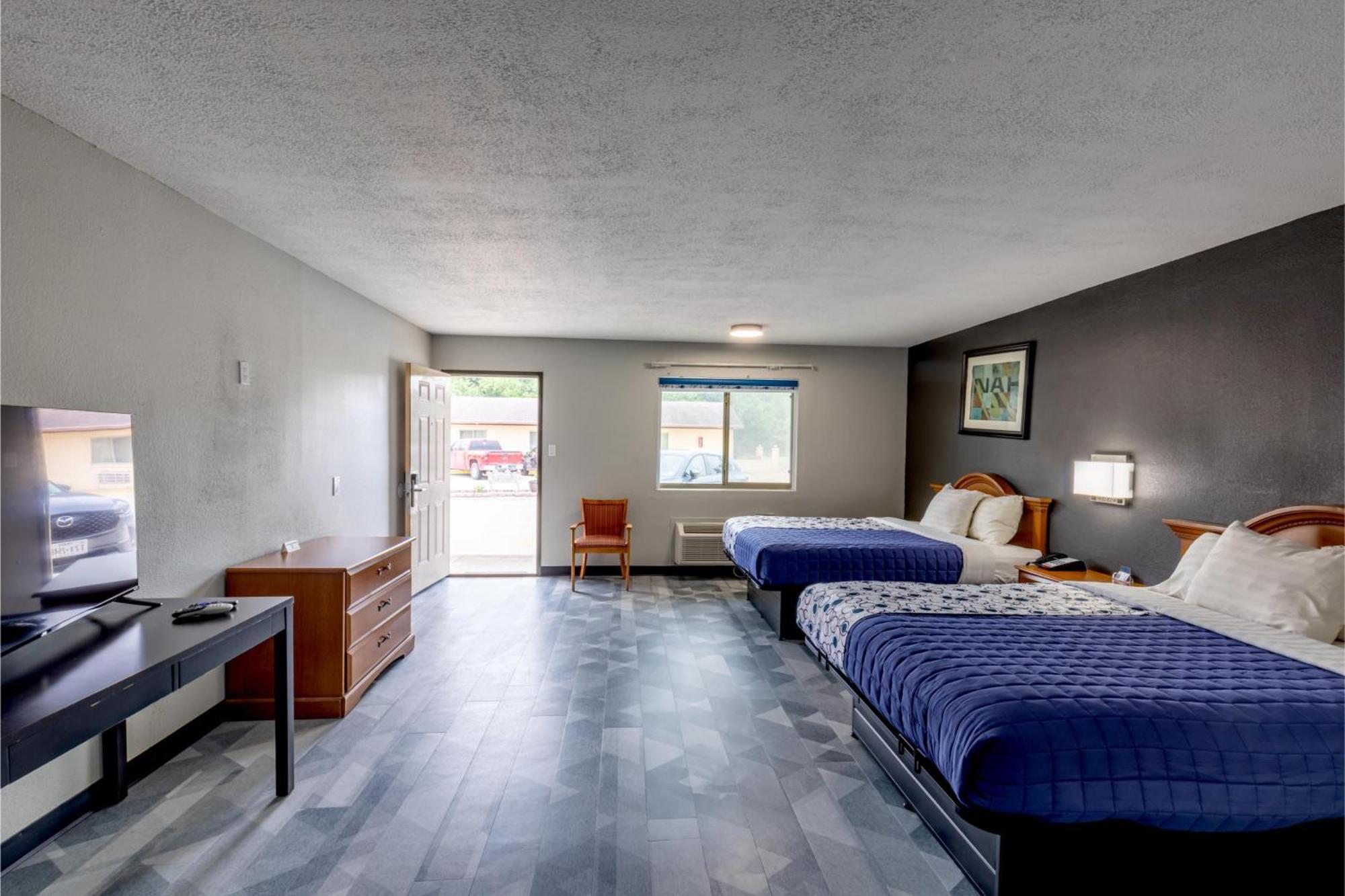 Freer Executive Inn And Studios 외부 사진