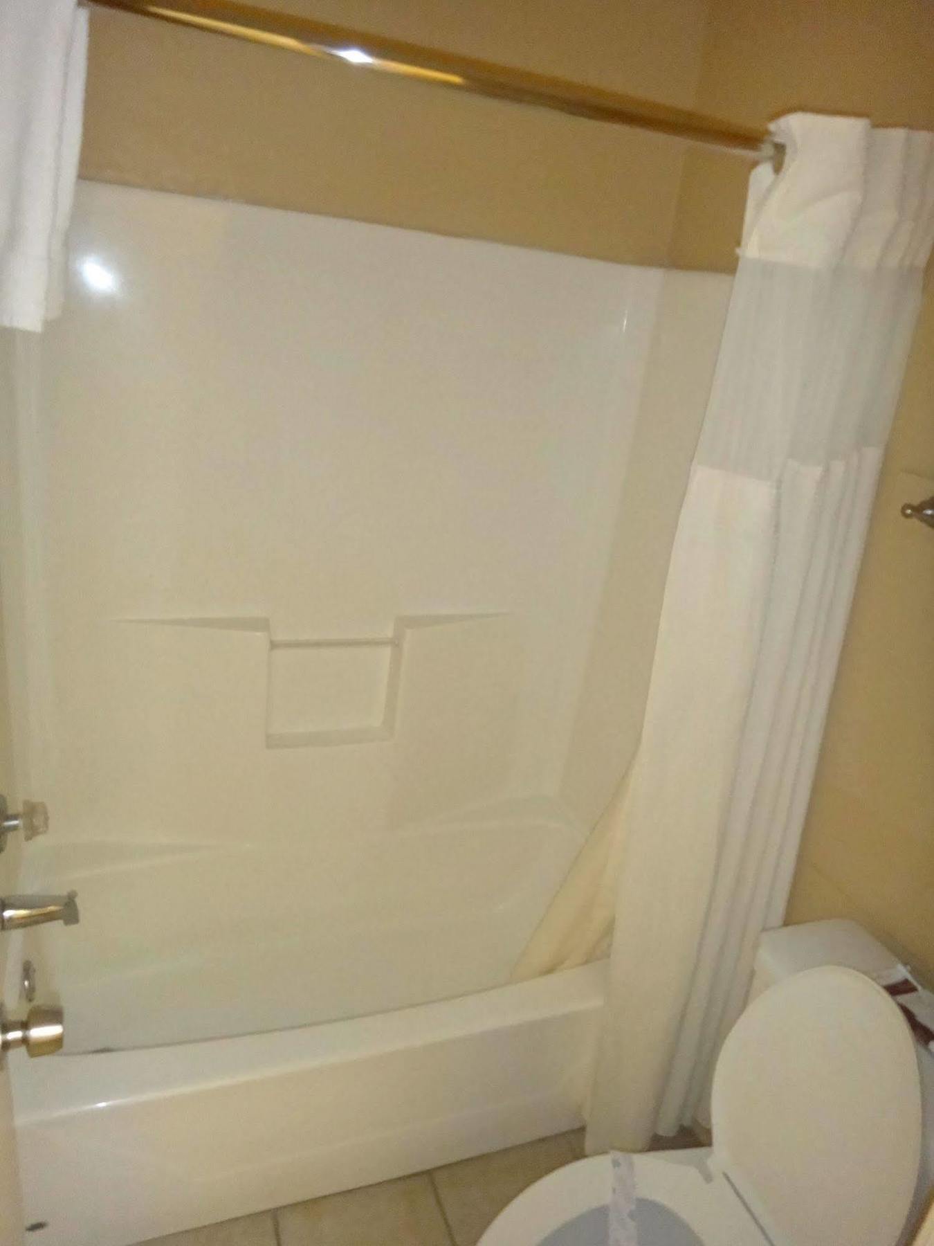 Freer Executive Inn And Studios 외부 사진